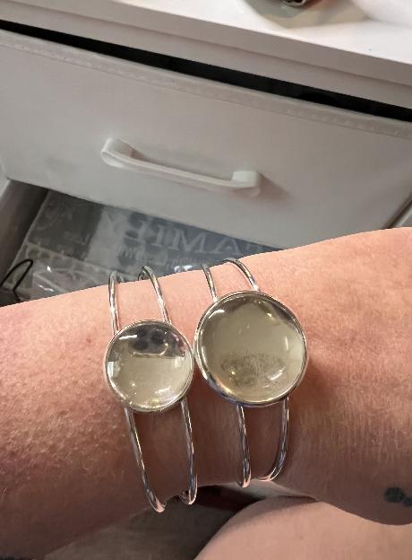 Custom Bangle Bracelet, Wedding Gift, Graduation, Personalized Gift for Mom, Perfect for any occasion