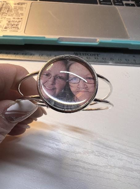 Custom Bangle Bracelet, Wedding Gift, Graduation, Personalized Gift for Mom, Perfect for any occasion